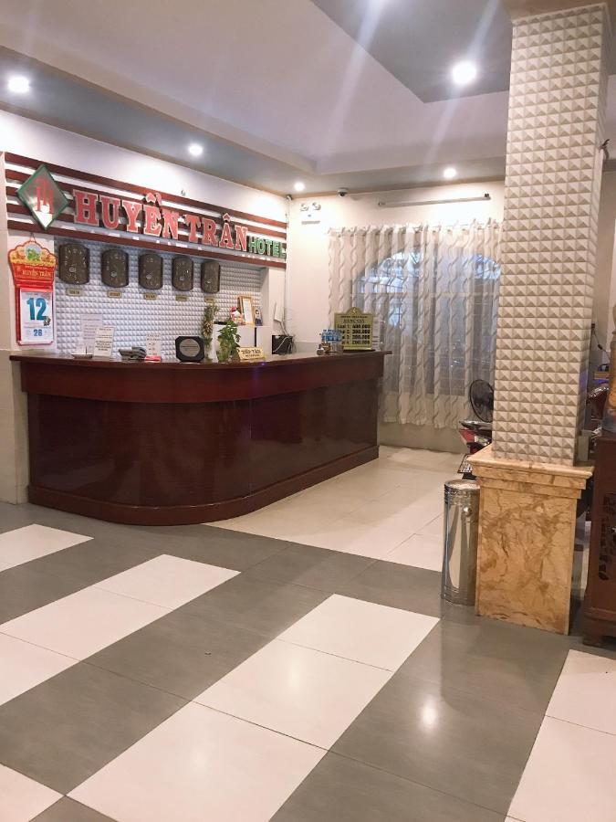 Huyen Tran Hotel Can Tho Buitenkant foto