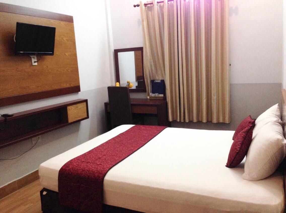 Huyen Tran Hotel Can Tho Buitenkant foto