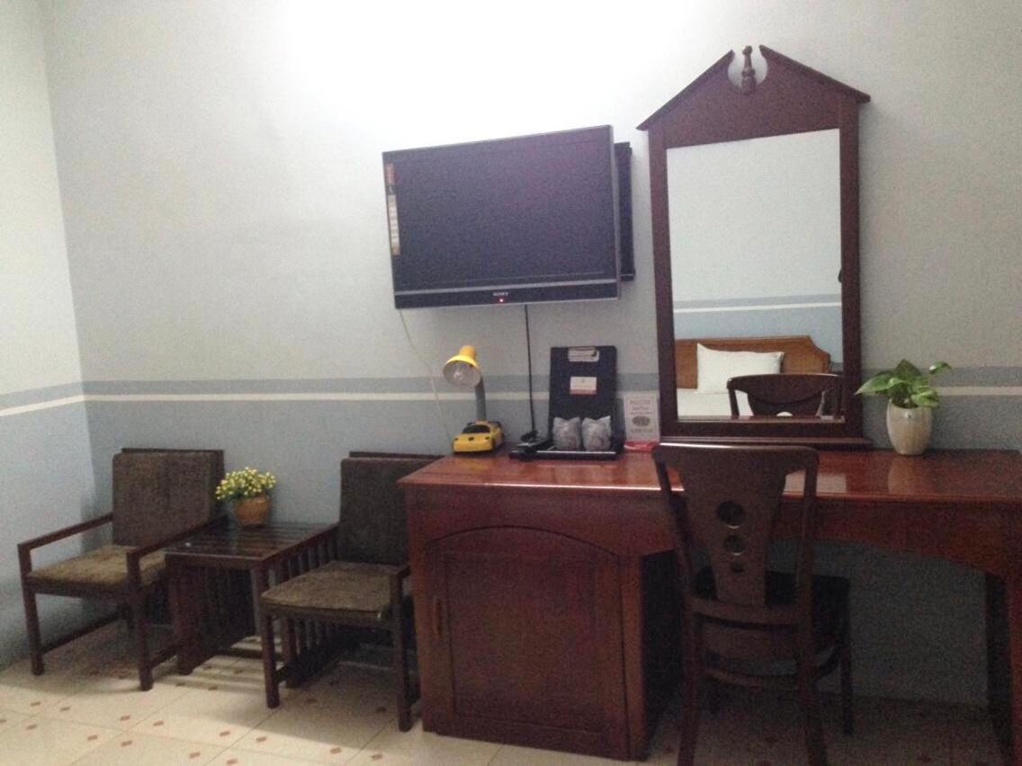 Huyen Tran Hotel Can Tho Buitenkant foto