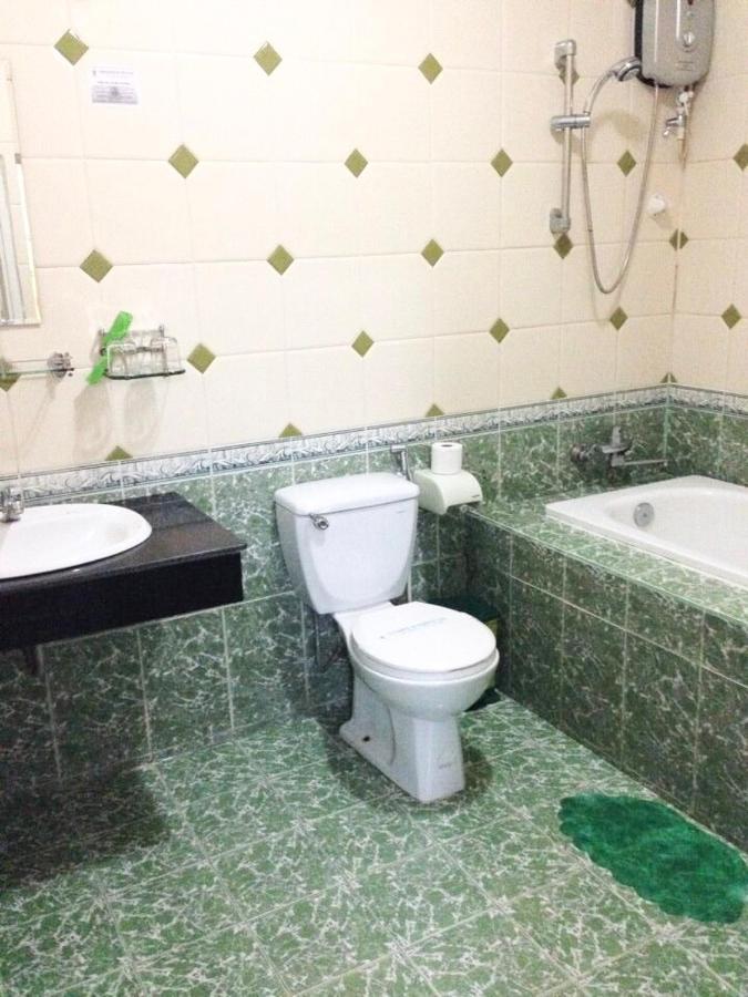 Huyen Tran Hotel Can Tho Buitenkant foto