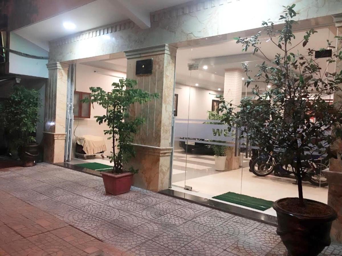 Huyen Tran Hotel Can Tho Buitenkant foto