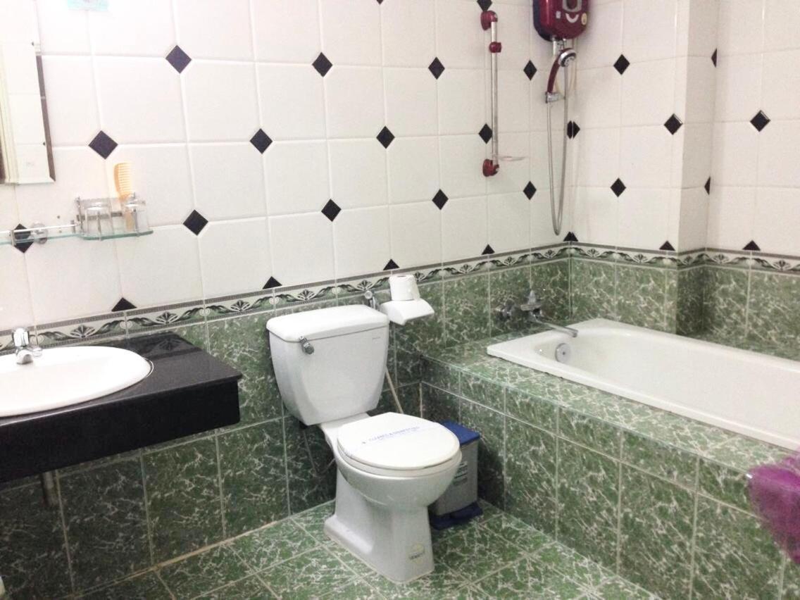 Huyen Tran Hotel Can Tho Buitenkant foto